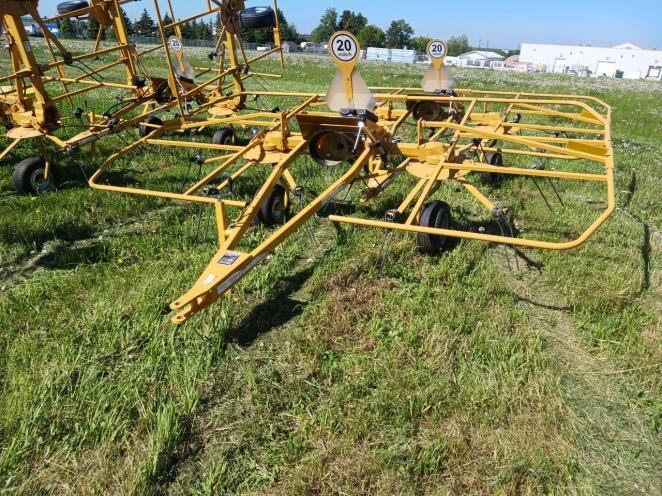 Vermeer TD100 Tedder