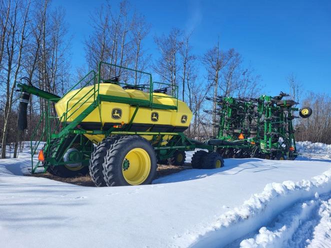 John Deere 1870X Air Tool with 1910H Air Cart