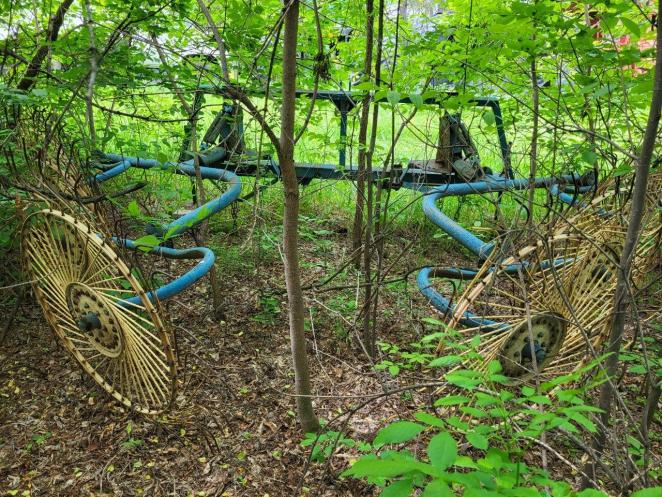 8 wheel rake
