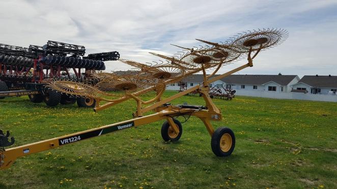 Vermeer Rake VR1224